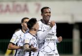 Jô é quem mais participa dos gols do Corinthians na temporada e na 'Era Sylvinho' | LANCE!