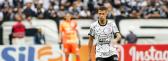 João Victor comenta sobre relação com Sylvinho: 'É um cara que eu tenho que agradecer muito'