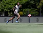 Conversas entre Corinthians e Kayke para renovação de contrato não evoluem; entenda cenário