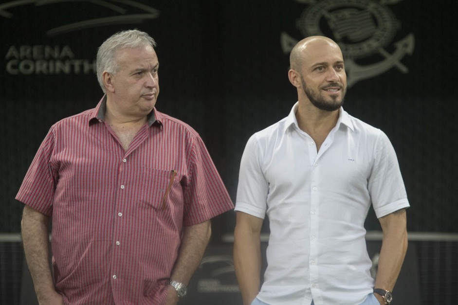 Presidente Roberto de Andrade e Alessandro compareceram ao treino na Arena antes do Drbi