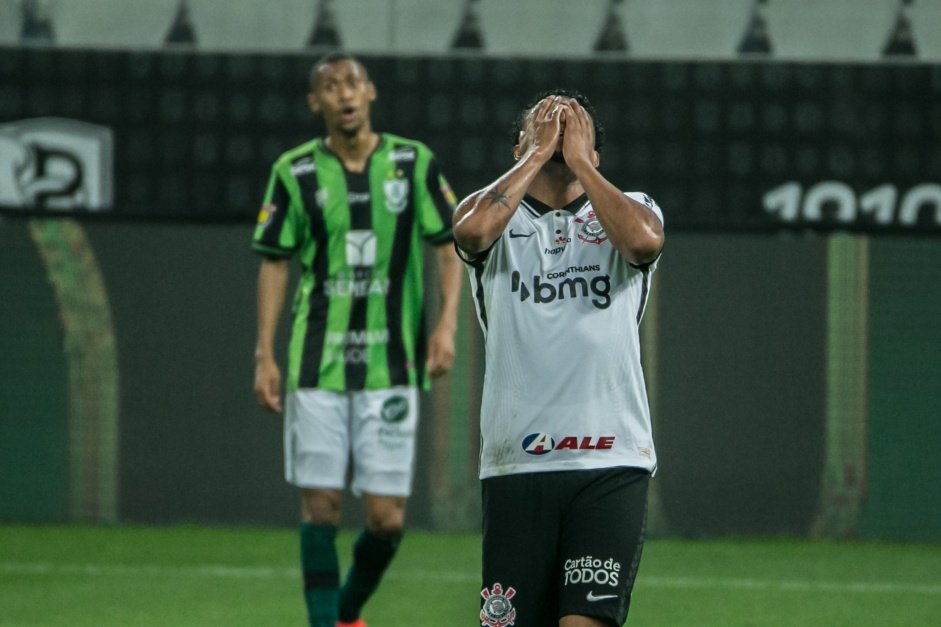 Corinthians levou gol no fim e ter que reverter a desvantagem fora de casa para se classificar