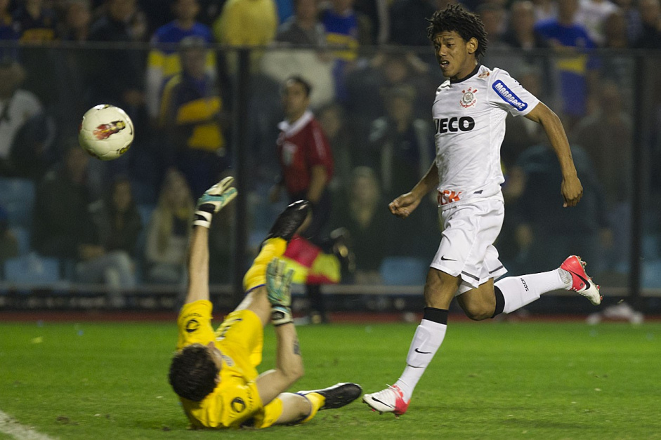 H 11 anos, Romarinho marcava um dos gols mais marcantes da campanha da Libertadores de 2012