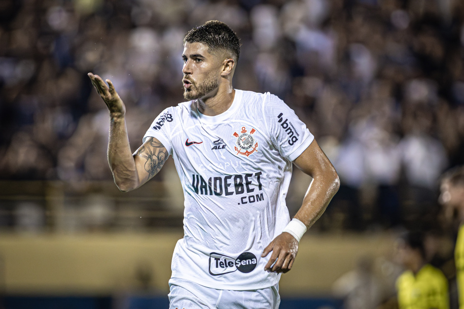Corinthians deve trocar de uniformes a partir de abril; terceira camisa tem previso para setembro