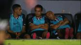 Emerson Sheik tirou cochilo no banco durante jogo do Corinthians? Checamos! | corinthians |...