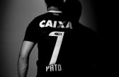 Fechado! Corinthians, enfim, anuncia contratao de Alexandre Pato
