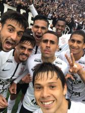 HOY / Corinthians se acerca al ttulo tras ganar con goles paraguayos