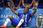 'N�o vamos iludir a torcida. Drogba n�o vir� para o Corinthians.' Revela Fl�vio Adauto, diretor de...