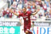 Podolski marca duas vezes e coloca time de J na lanterna do Campeonato Japons | futebol...
