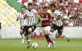 Renovao de patrocnio da Caixa ao Corinthians gera irritao no Flamengo - POCA | Esporte
