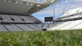 Sem recorrer a drenagem � v�cuo, gramado da Arena Corinthians � aprovado ap�s chuva de granizo -...