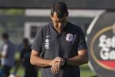 Corinthians aguarda definio de Fbio Carille, que negocia resciso com clube rabe | corinthians...