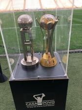 Taa do Mundial do Corinthians  rplica, informa Fifa; veja quanto pesa e do que  feita |...