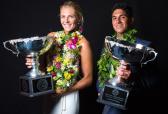 Medina recebe trofu de campeo da WSL em noite de prmios na Austrlia - Notcia - Surfguru
