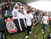 Corinthians e BMG repetem modelo de So Paulo e Banco Inter  Notcia  Mquina do Esporte