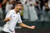 @escanteio10 on Instagram: ?Sem espao no Corinthians, o jovem zagueiro Lo Santos deve ser...