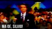 Silvio Santos canta 