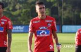 Corinthians tem negociaes pelo volante colombiano Victor Cantillo, do Junior Barranquilla |...