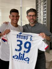 Lyon anuncia oficialmente a contratao de Bruno Guimares por R$ 93 milhes | futebol francs |...