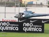 Emerson Sheik chega ao treino do Corinthians de helicptero - 16/01/2012 - YouTube