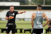 Coelho perde espaço, e Corinthians terá outro nome na linha sucessória de Mancini | corinthians | ge