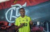 Corinthians tem interesse na contratao de atacante ex-Grmio, Cruzeiro e Flamengo | LANCE!