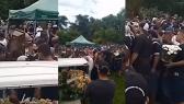 Enterro de torcedor do Corinthians morto por palmeirense tem revolta e promessa de vingan�a -...