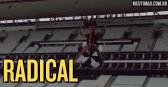 Danilo Avelar é convidado e salta da tirolesa instalada na Neo Químca Arena; veja o vídeo