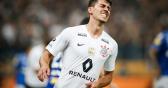 D. Avelar, jogador de futebol do Corinthians, � acusado de racismo