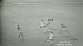 Santos 2x1 Juventus - 09/08/1972 - Golao de Pel ? #Pele10x8 driblando sem tocar na bola - YouTube