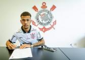 Corinthians renova com Joo Victor at 2023; multa  de mais de R$ 320 milhes | LANCE!