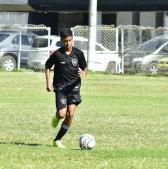 Botafogo divulga nota oficial e acusa Athletico-PR de aliciamento de jogador da base | botafogo | ge
