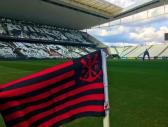 Bandeira do Flamengo na Arena gera revolta em organizada corintiana: 