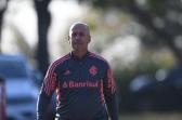 A diferen�a salarial do preparador Fl�vio de Oliveira no Inter para a proposta do Corinthians