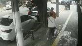 Petista empurra idosa que quebra o f�mur - Direto ao Ponto