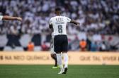 Paulinho ainda inspira cuidados no Corinthians em meio a retorno e conversa por renova��o