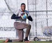 Goleiro Carlos Miguel decide deixar o Corinthians para jogar na Inglaterra - Gazeta Esportiva