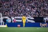 Flamengo rejeita banco apresentado pelo Corinthians e adia compra de Hugo Souza; diretor detalha