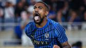 Malcom discute com torcedores do Al-Hilal ap�s elimina��o no Mundial | CNN Brasil