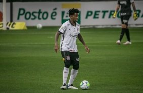 Zagueiro Gil no jogo contra o Bahia, na Neo Qumica Arena, pelo Brasileiro