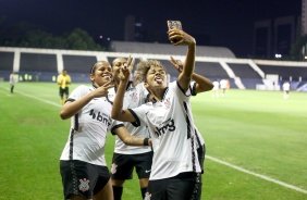 Teve selfie na goleada sobre o Vitória pelo Campeonato Brasileiro Feminino