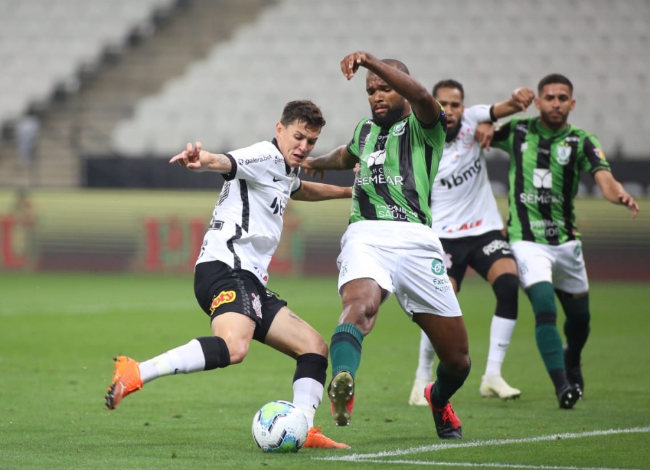 Mateus Vital no jogo contra o Amrica-MG pela Copa do Brasil 2020