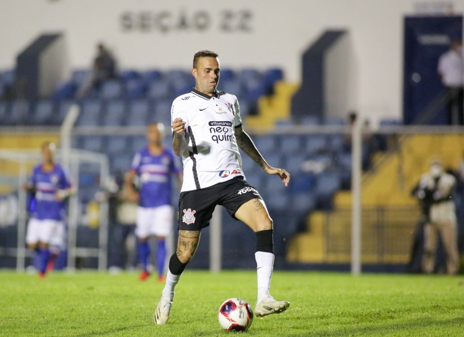 Meia Luan fez segunda partida como titular do Corinthians neste domingo