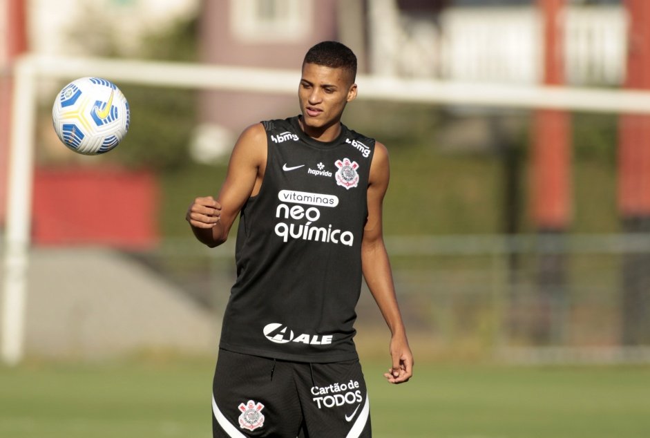 Rodrigo Varanda durante treinamento do Corinthians no Ninho do Urubu
