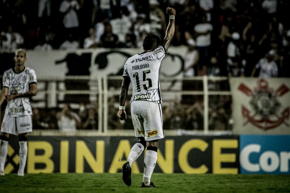 Paulinho deixou o seu gol na vitria do Corinthians contra o Ituano