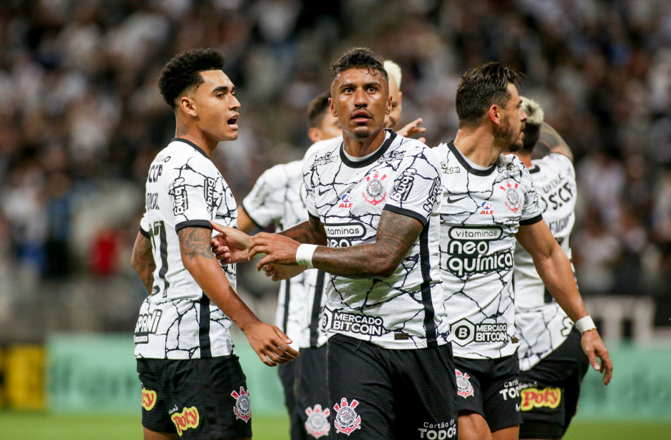 Du, Paulinho, Rger, Giuliano e Fagner na partida entre Corinthians e Mirassol nesta quinta-feira