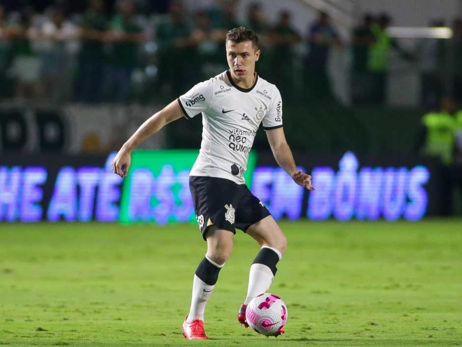 Vasco ainda no efetuou o pagamento da contratao de Lucas Piton no final de 2022 junto ao Corinthians
