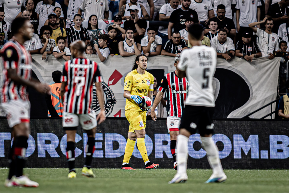 Cssio durante jogo do Corinthians contra o So Paulo