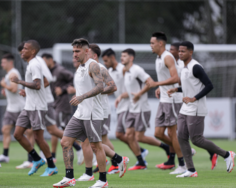 Corinthians divulgou a lista de relacionados para o clssico contra o Santos